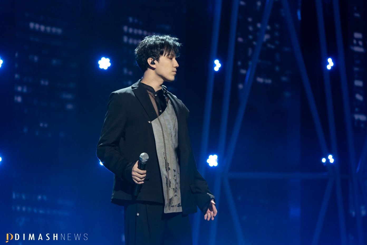 Dimash 24 Mayıs'ta Sevenleriyle İstanbul'da Buluşacak